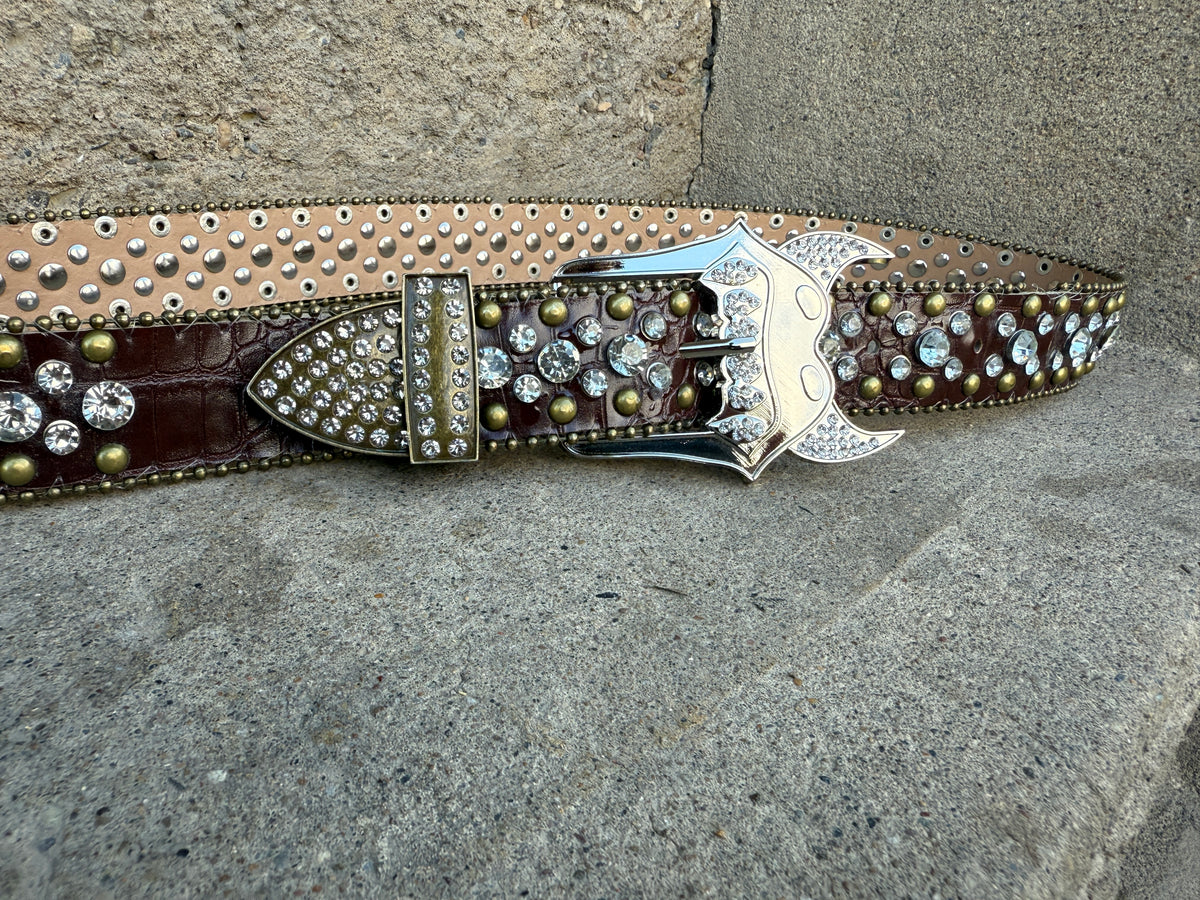 “HOT LIPS RHINESTONE BELT”